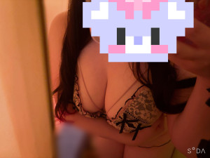 �̂�