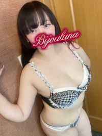 �̂�
