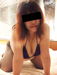 �肱