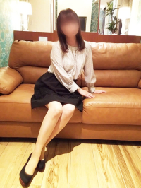 ���� ���q