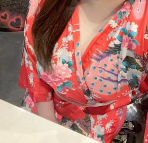 ����i�݂����j