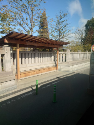 ���i�����j