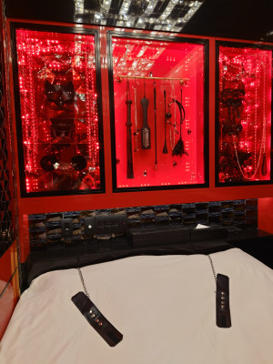 ���i�����j