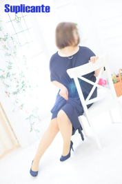 �}�R