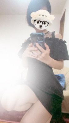炢