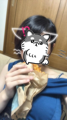 炢
