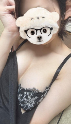 炢