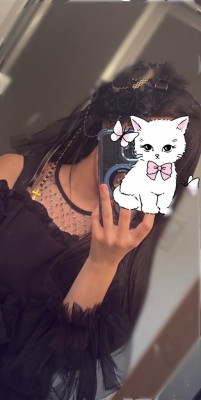 炢