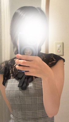 炢