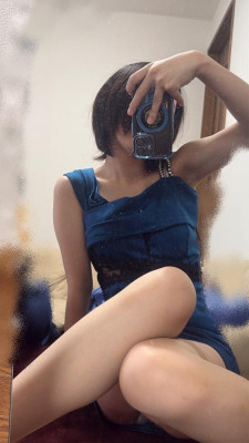 炢