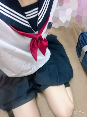 肱