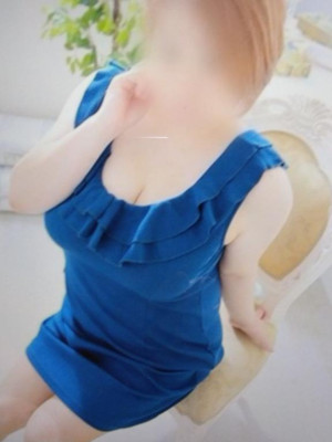 高崎紫音【WOMAN】