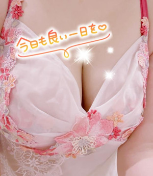 ひなこ【PICKUP】