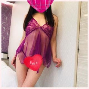 米倉りか【WOMAN】