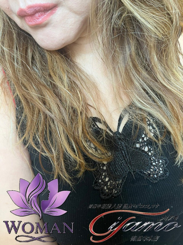 小柳あいか【WOMAN】