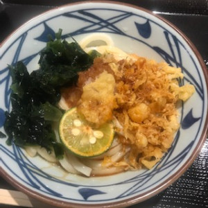 まみ