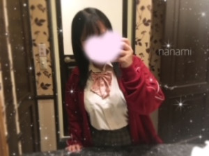 ななみ