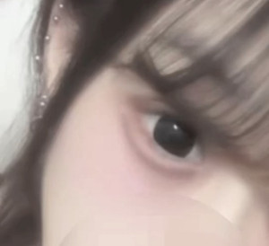 アンナ