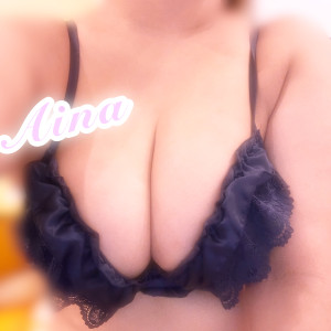 あいな