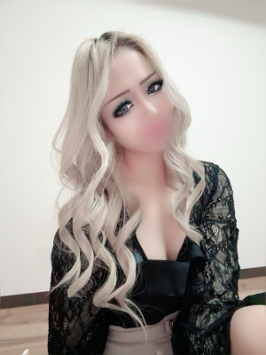 妃 シェリー