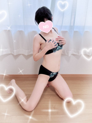 ゆかり〜⭐︎黒髪で清楚系の奥様