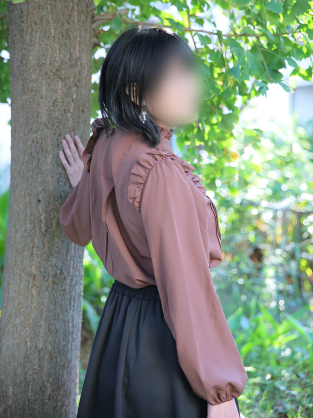 ゆかり〜⭐︎黒髪で清楚系の奥様