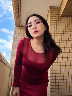 秋月ともよ