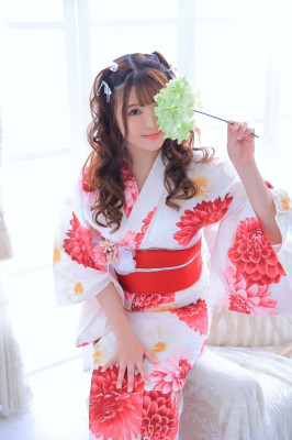アヤ